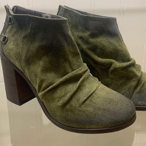 Boutique 9 suede boots